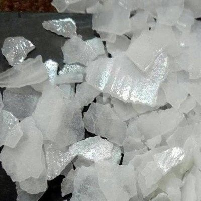 GB209-2018 NaOH โซดาไฟจุดเดือด 1390C ละลายน้ำได้สำหรับทำกระดาษ